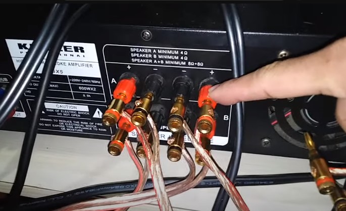 Speakers wiring locks