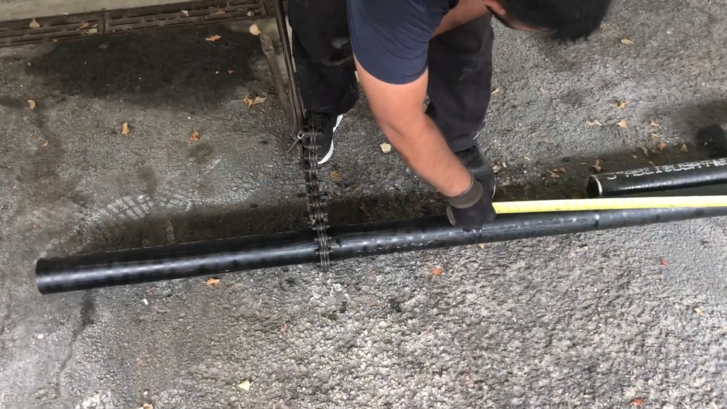 measuring cast iron pipe