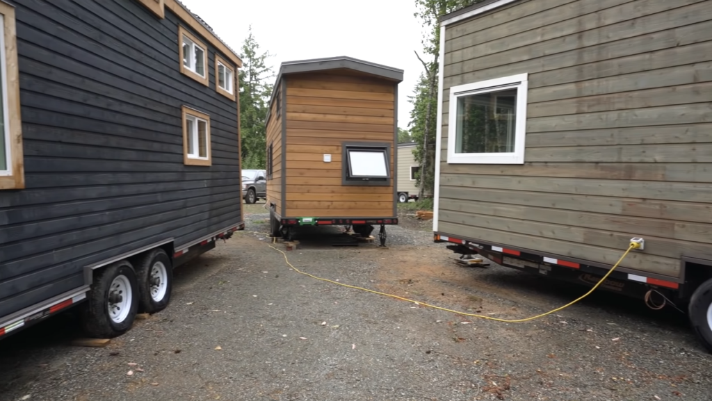 moving tiny houses