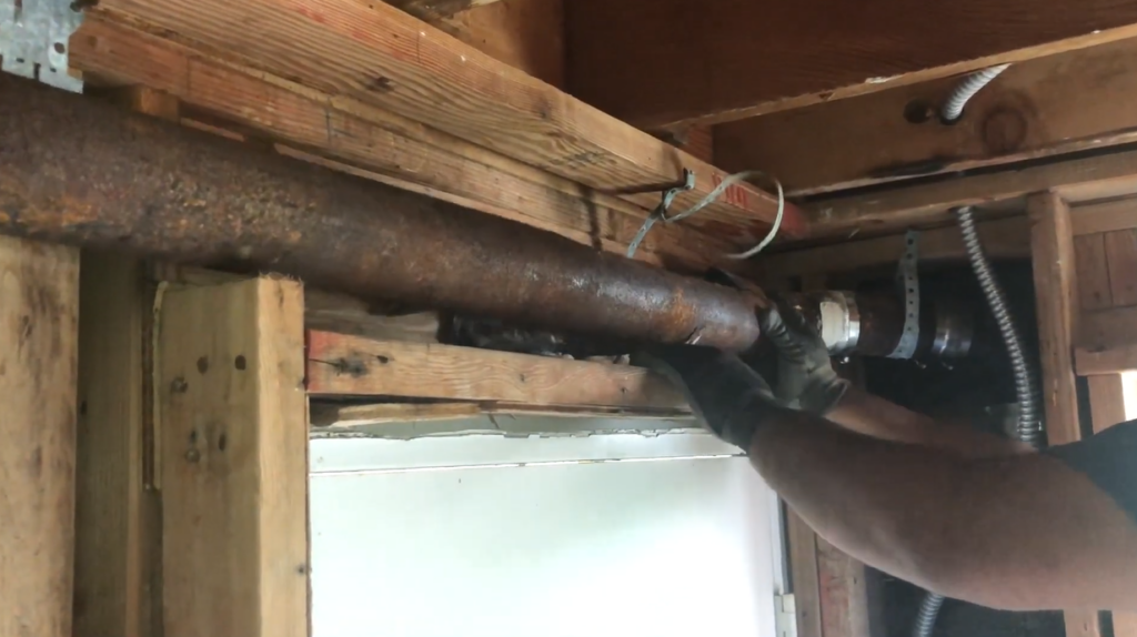 removing cast iron pipes