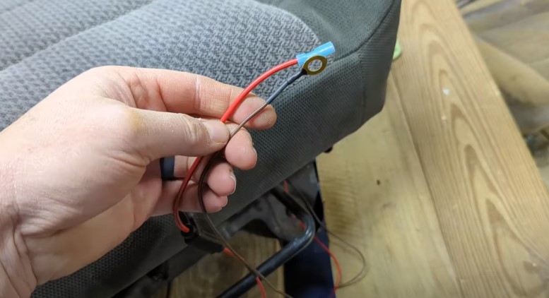 Car seat wiring