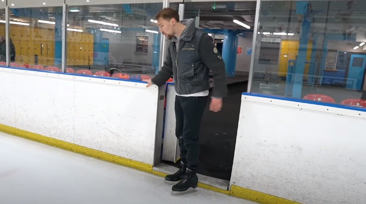 Skating rink entry