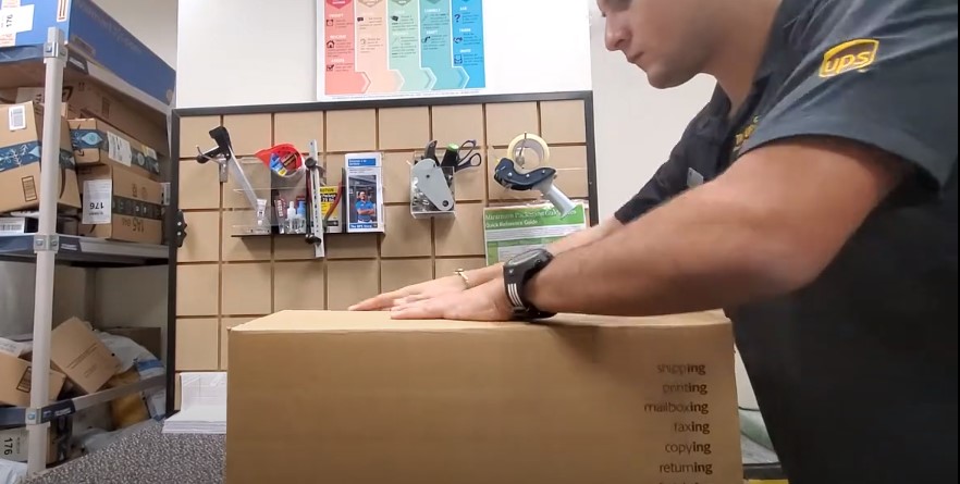 UPS Packaging box